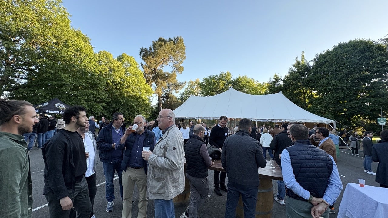 Soirée conviviale autour d’un brasero avec BerryAlloc Grande